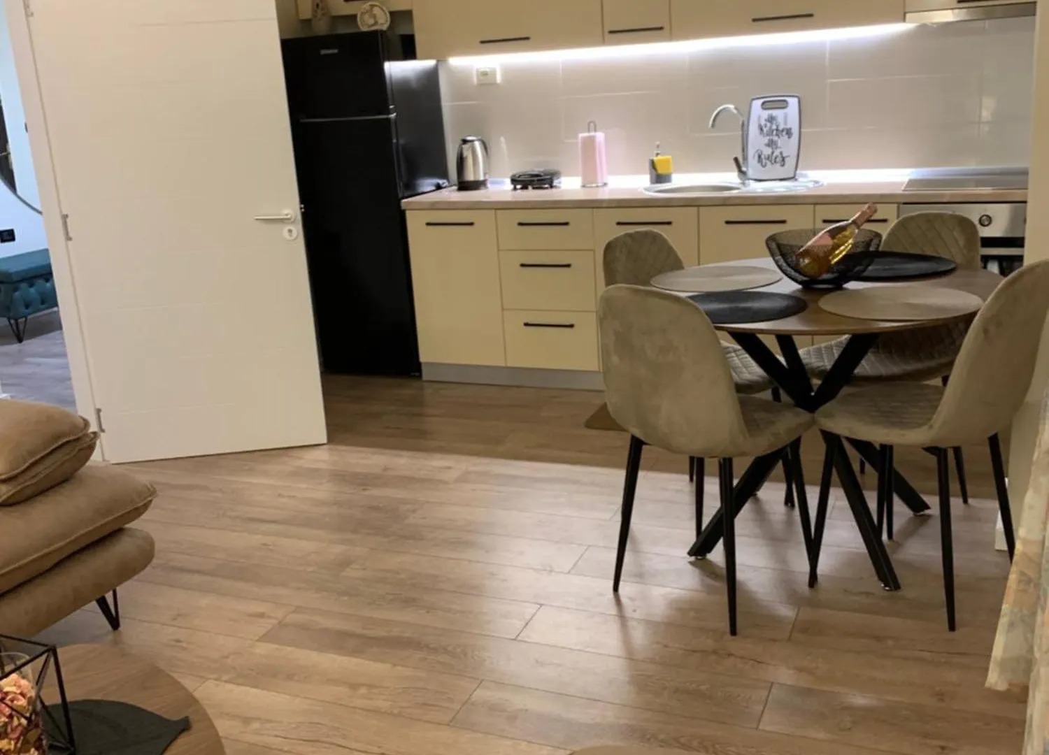 Nemanja Apartment Center Durrës 0*,  阿尔巴尼亚